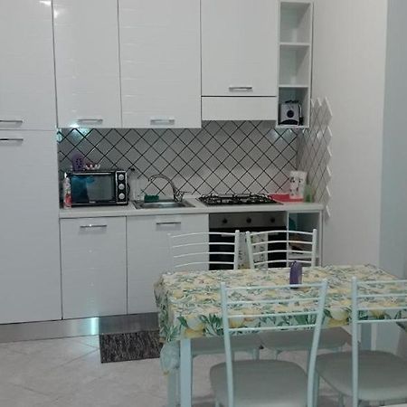 Ferienwohnung Marilyn House Desenzano del Garda Exterior foto