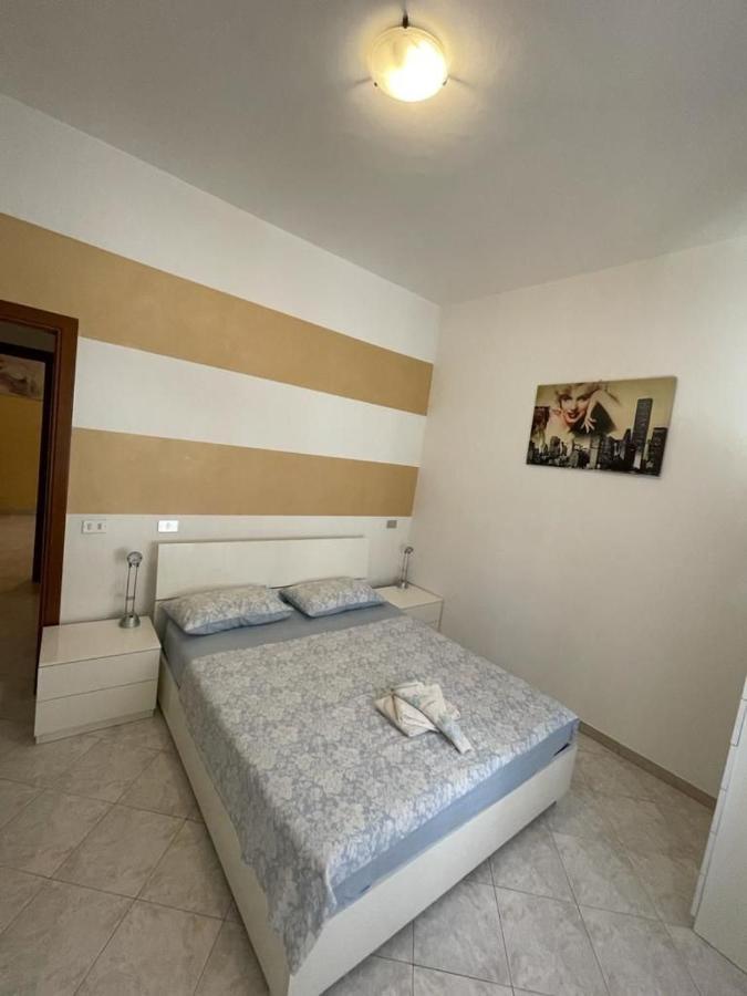 Ferienwohnung Marilyn House Desenzano del Garda Exterior foto
