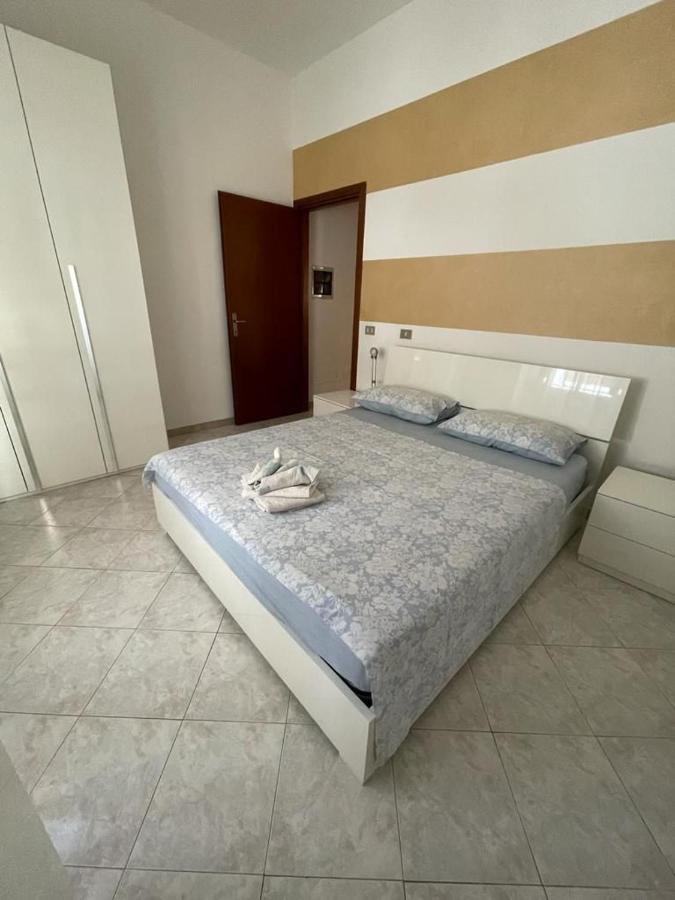 Ferienwohnung Marilyn House Desenzano del Garda Exterior foto