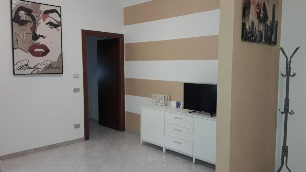 Ferienwohnung Marilyn House Desenzano del Garda Exterior foto